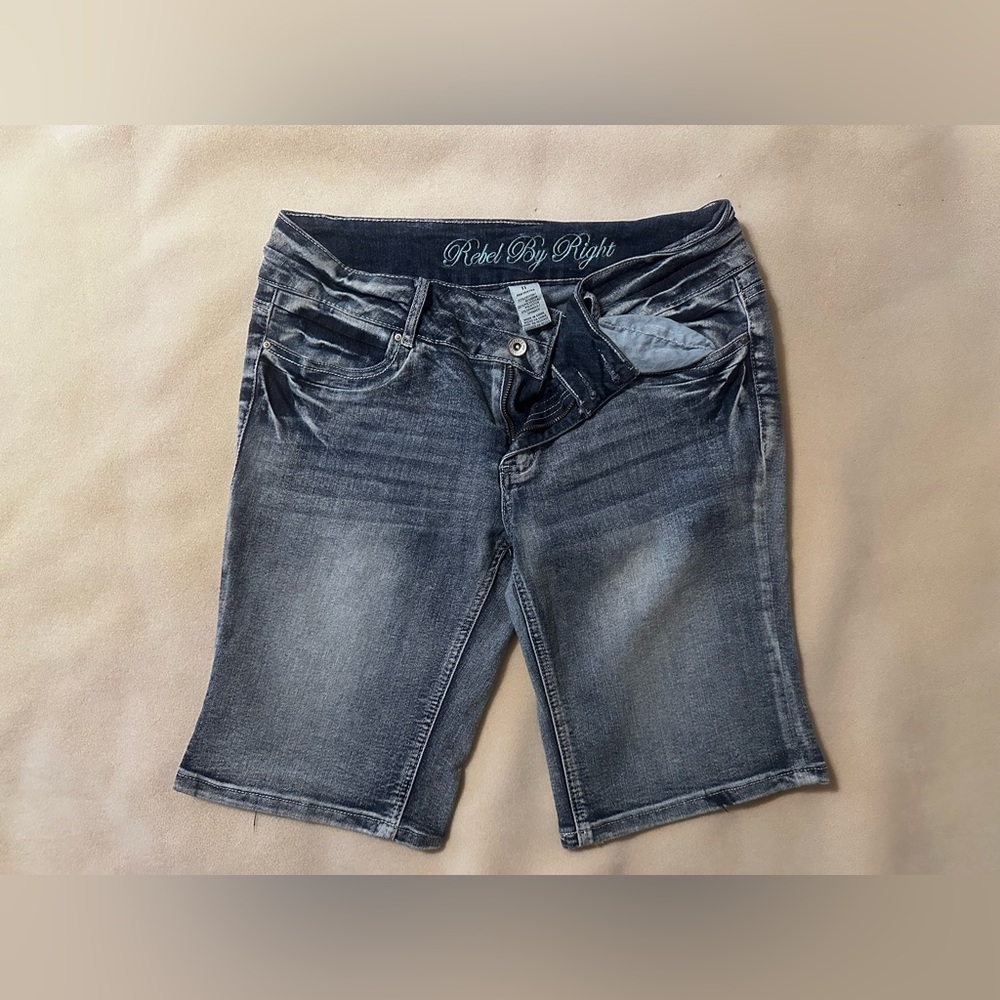 #1438 Rebel By Right Women's Denim Shorts Size 11